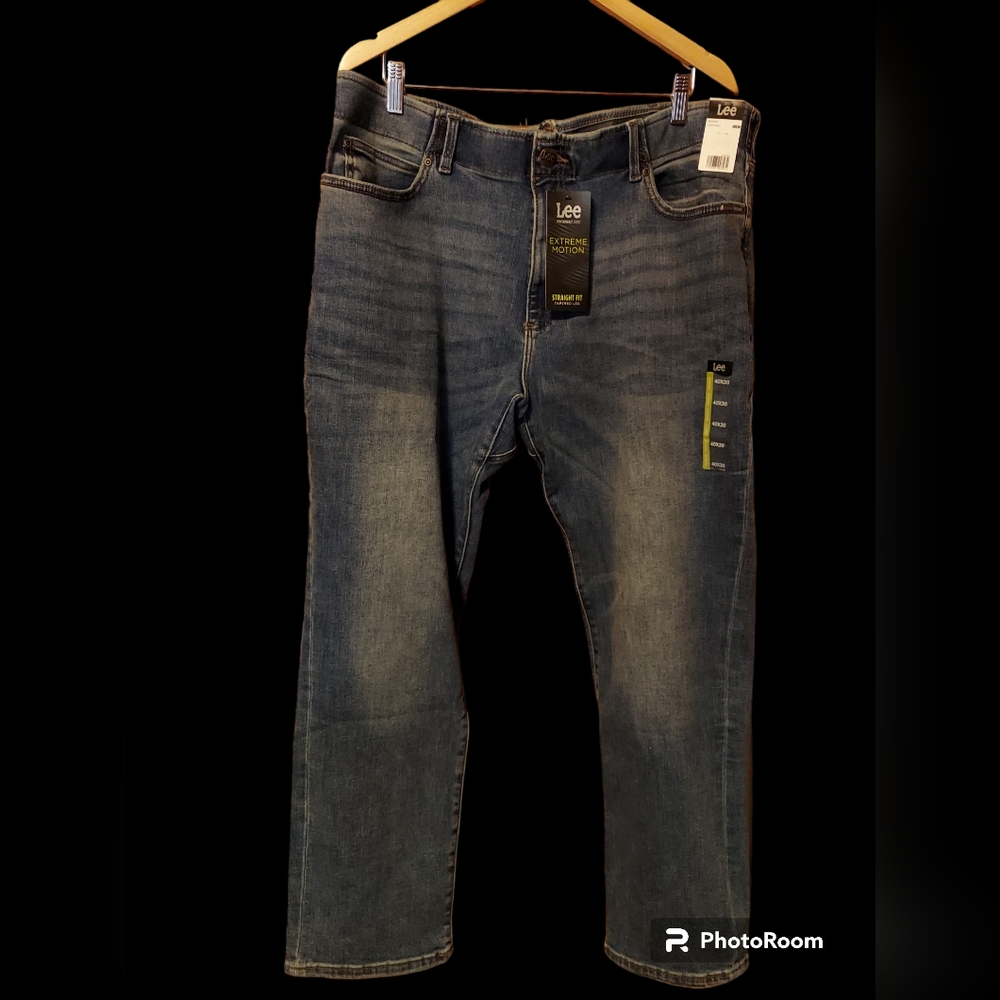 Lee Extreme Motion Straight Leg Jeans Men's Size 40 X 30 NWT